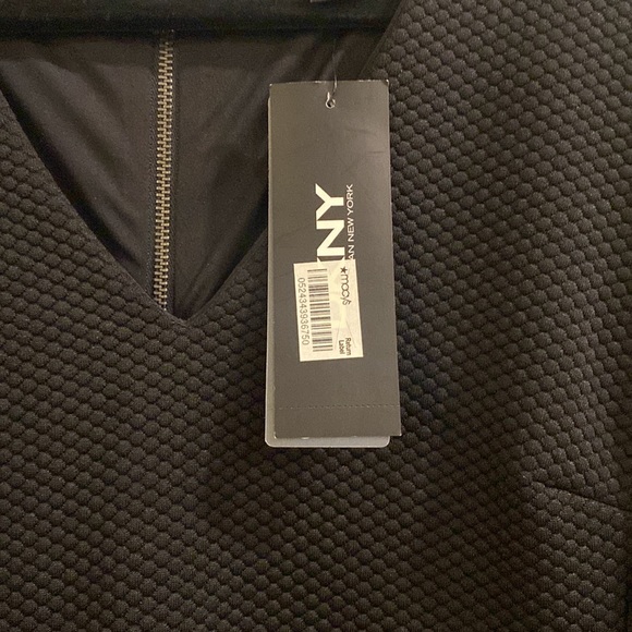 DKNY Women’s Black Dress Hexagonal Pattern 3/4 sleeve NWT - Picture 6 of 8